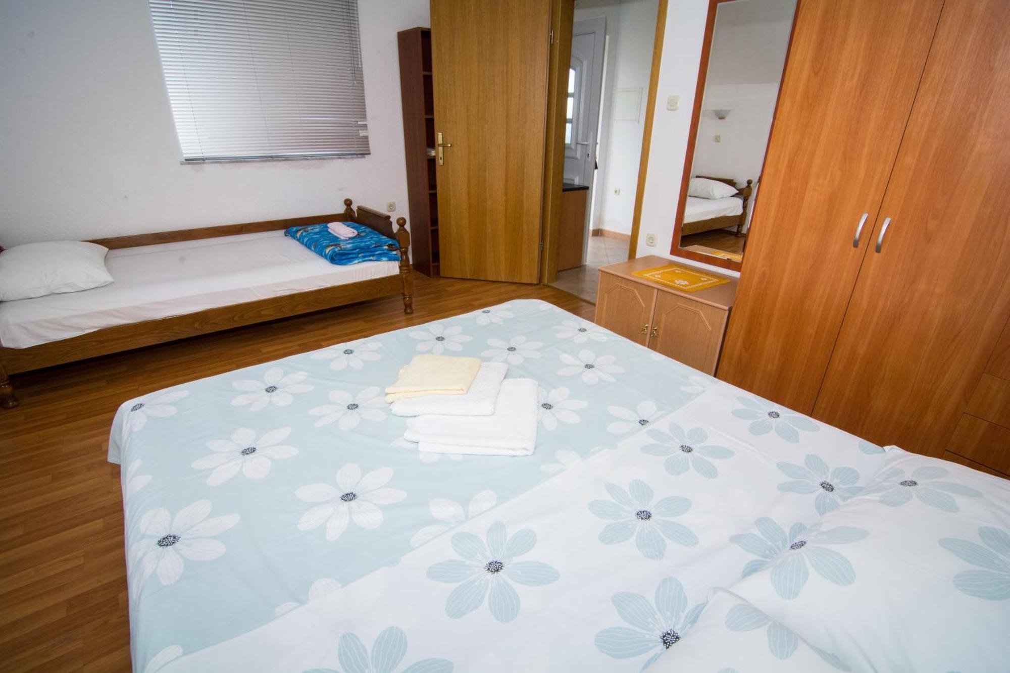 Apartments Ruzica Pinezići Kamer foto